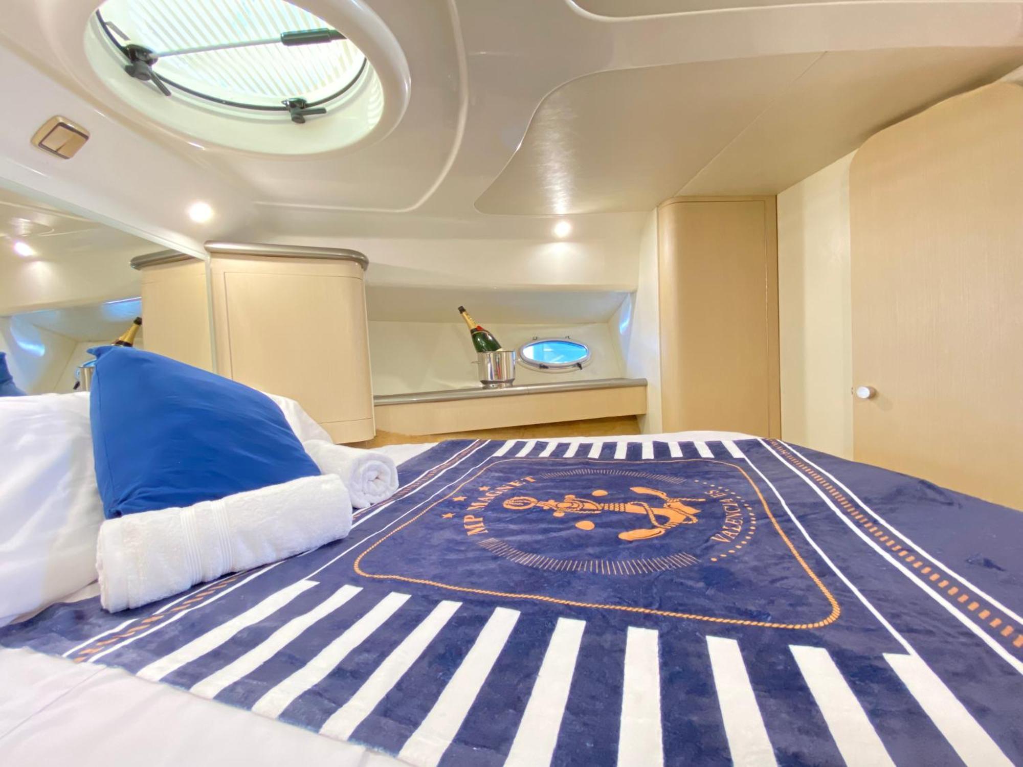 The Valencia Yacht Experience Hotell Eksteriør bilde