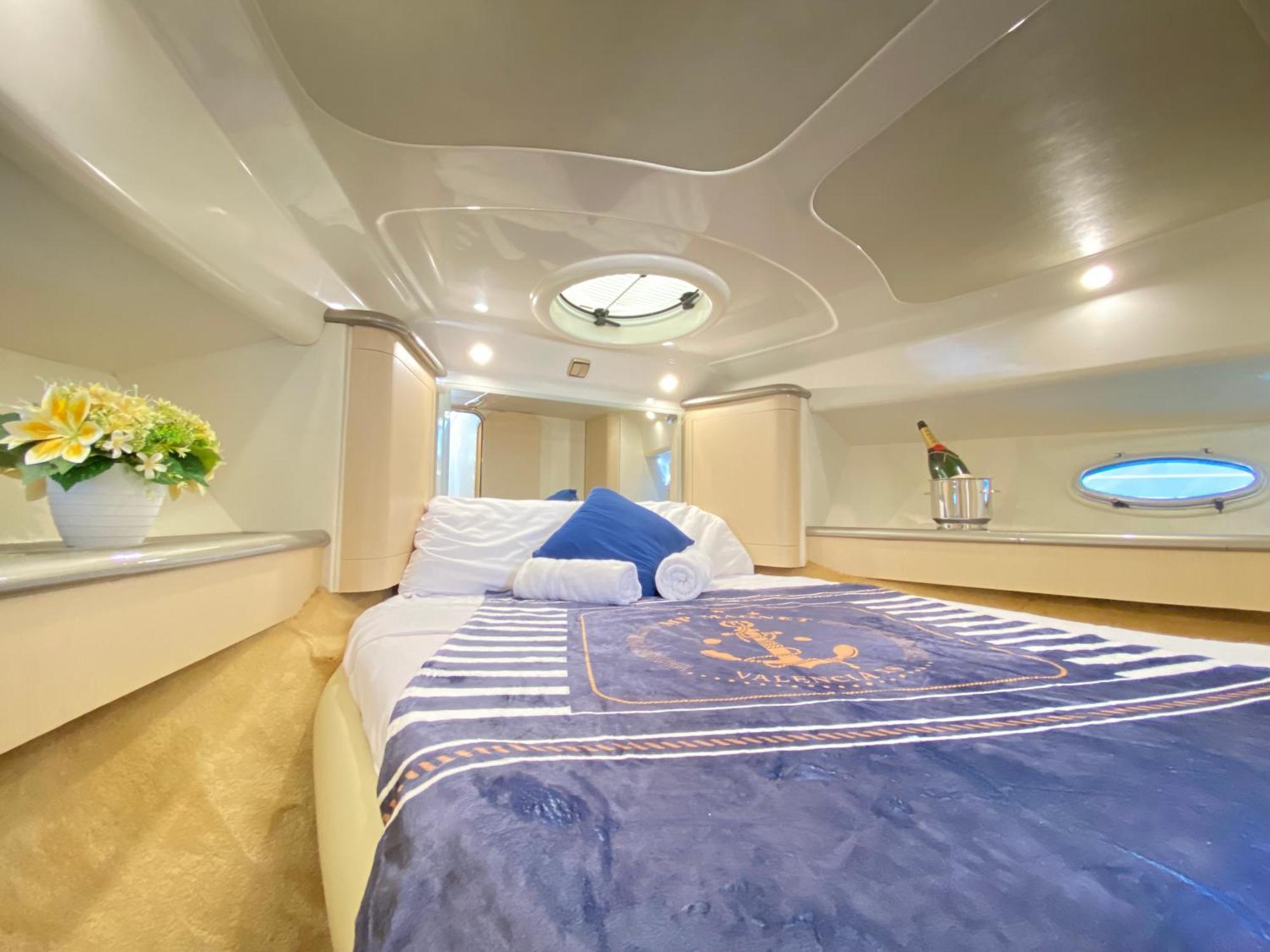 The Valencia Yacht Experience Hotell Eksteriør bilde
