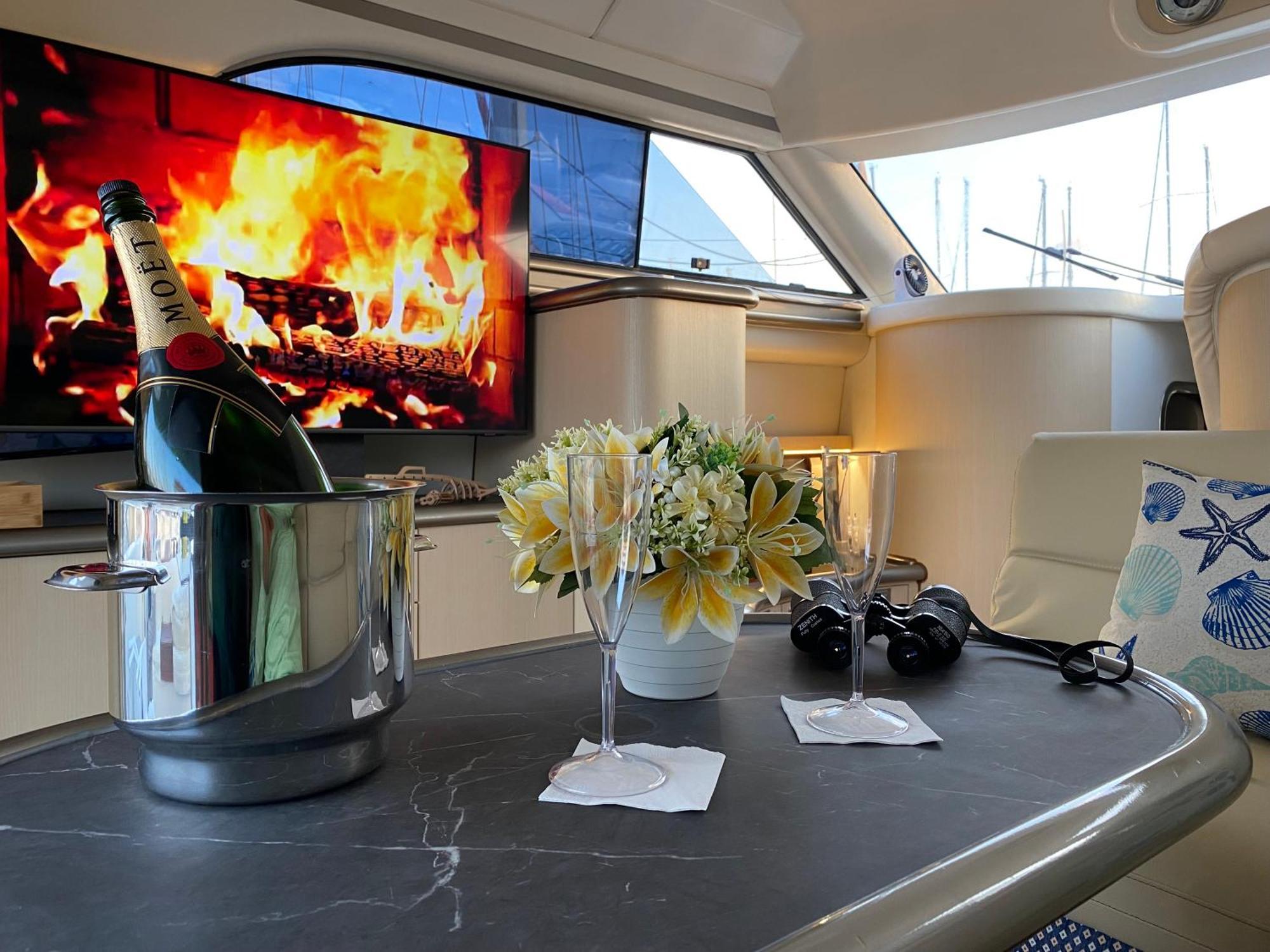 The Valencia Yacht Experience Hotell Eksteriør bilde