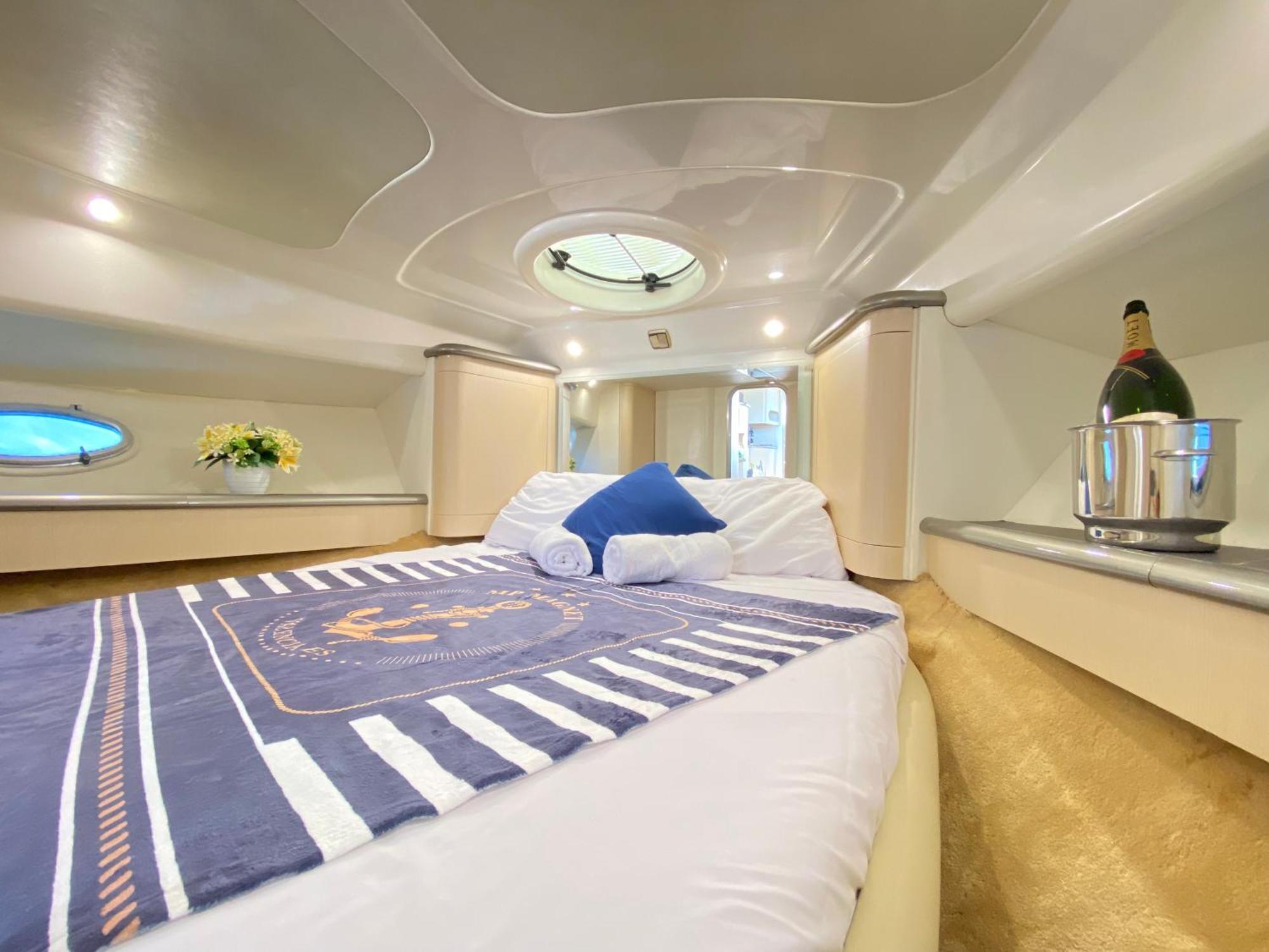 The Valencia Yacht Experience Hotell Eksteriør bilde