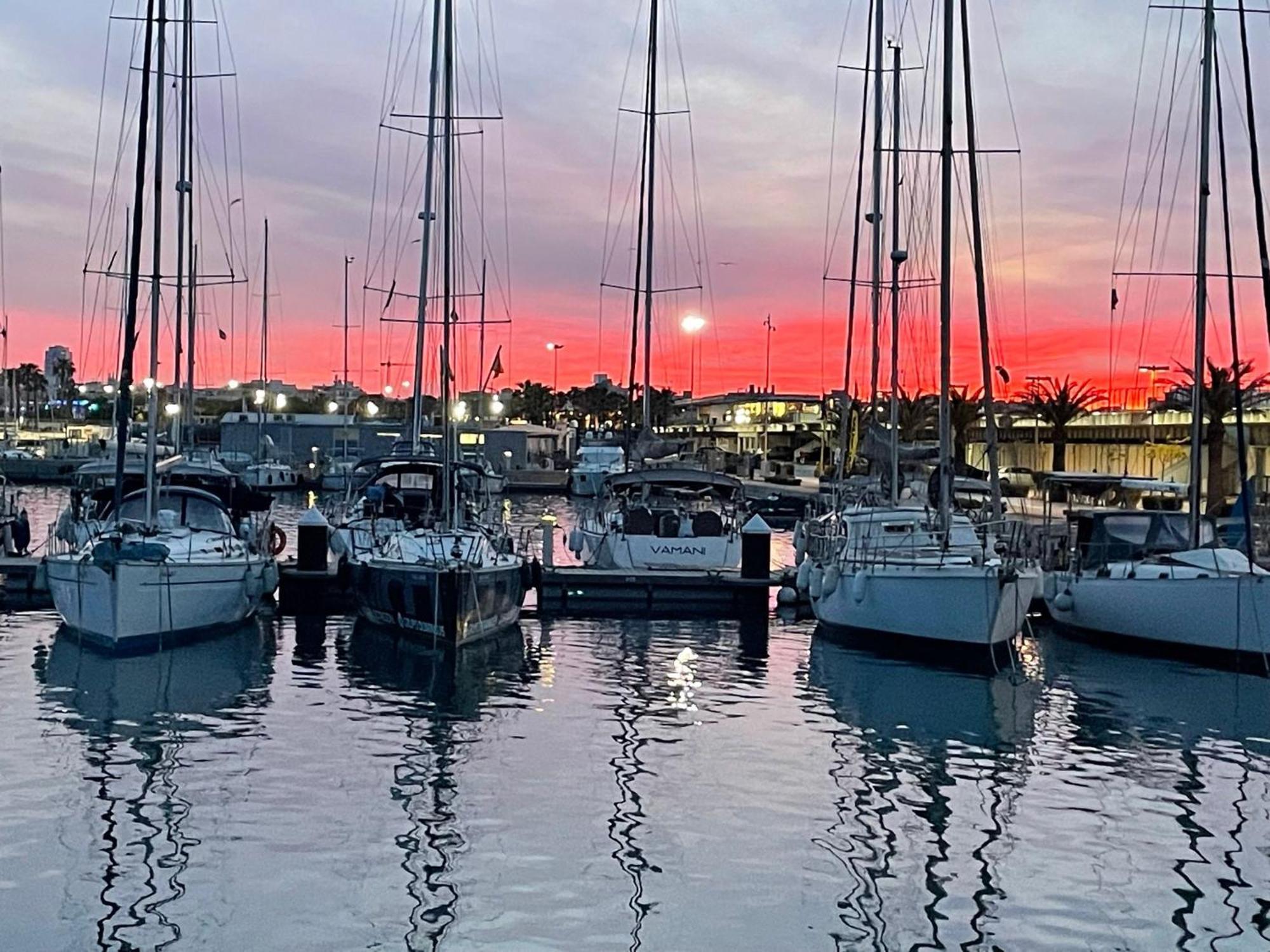 The Valencia Yacht Experience Hotell Eksteriør bilde